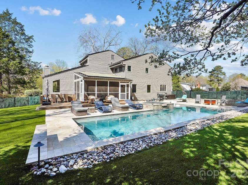 6147 Lake Providence Lane, Charlotte, NC 28277.  MLS# CAR4242537, YatesRealty ID 4538. 