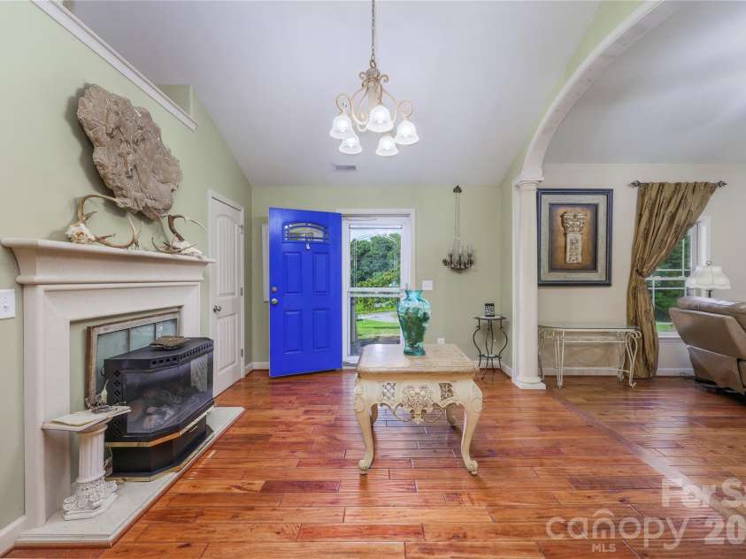 6851 Brantley Gordon Road, Denton, NC 27239.  MLS# CAR4409191, YatesRealty ID 45381. Entry way with wood floors