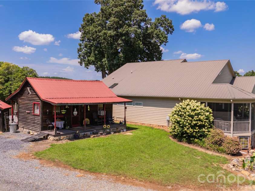 6851 Brantley Gordon Road, Denton, NC 27239.  MLS# CAR4409191, YatesRealty ID 45381. Home and cabin