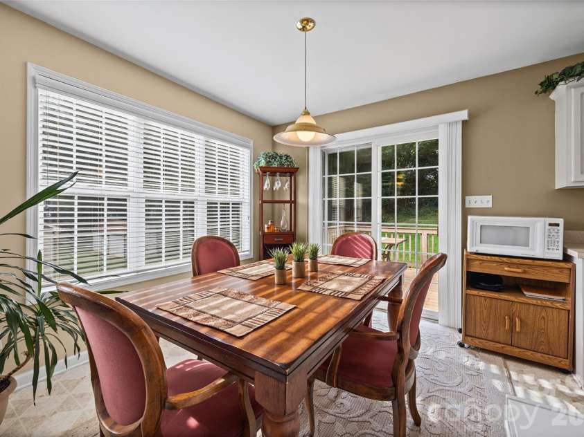 113 Wellspring Road, Fort Mill, SC 29715.  MLS# CAR4416149, YatesRealty ID 45382. 