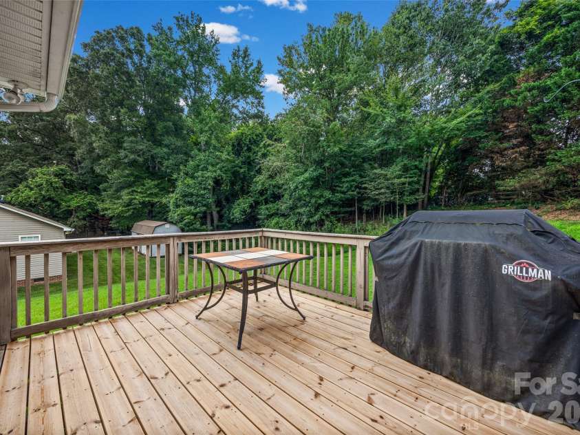 113 Wellspring Road, Fort Mill, SC 29715.  MLS# CAR4416149, YatesRealty ID 45382. 