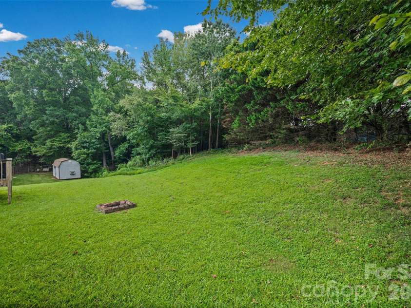 113 Wellspring Road, Fort Mill, SC 29715.  MLS# CAR4416149, YatesRealty ID 45382. 