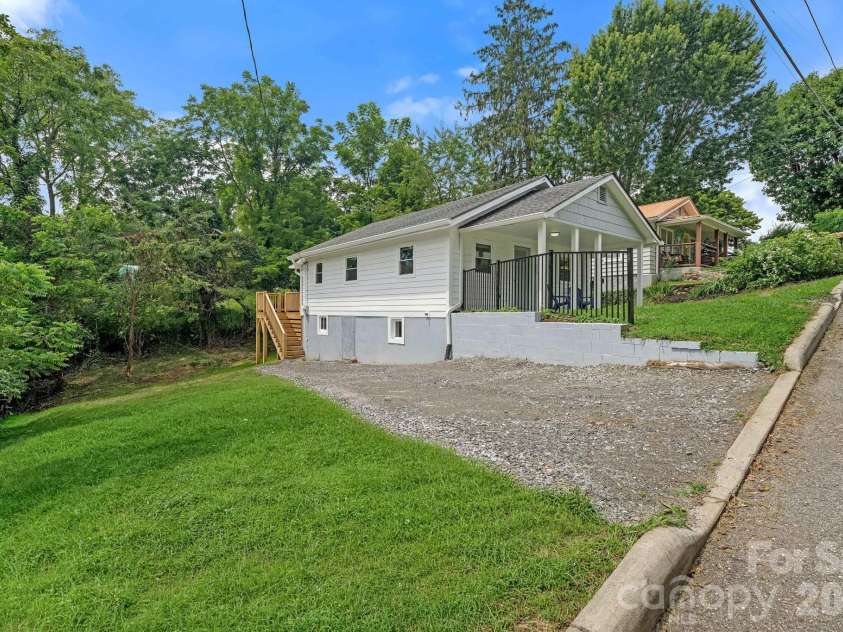 81 Second Street, Canton, NC 28716.  MLS# CAR4415717, YatesRealty ID 45383. 