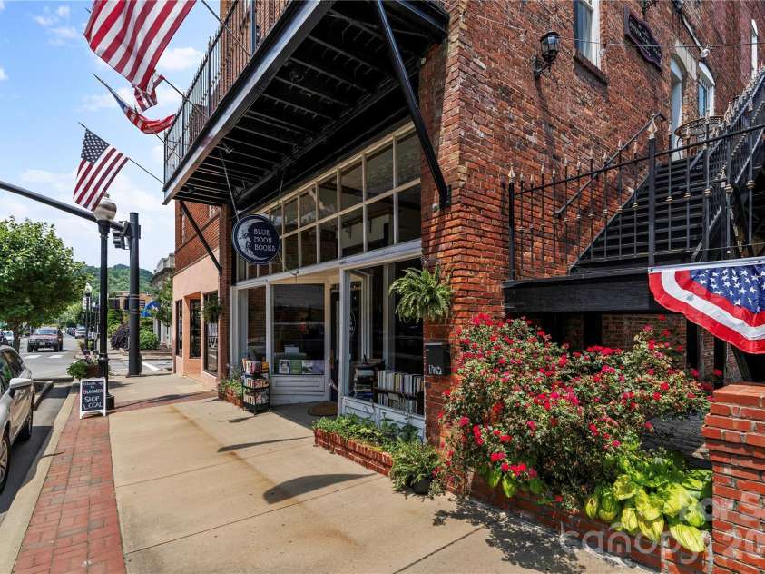 81 Second Street, Canton, NC 28716.  MLS# CAR4415717, YatesRealty ID 45383. Downtown Canton