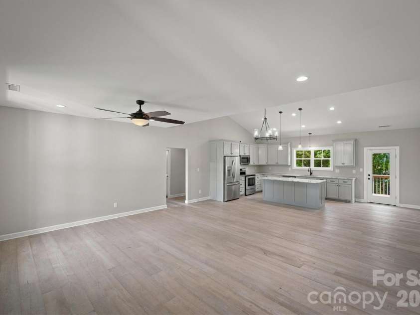 4326 Boulder Drive, Morganton, NC 28655.  MLS# CAR4415903, YatesRealty ID 45384. 