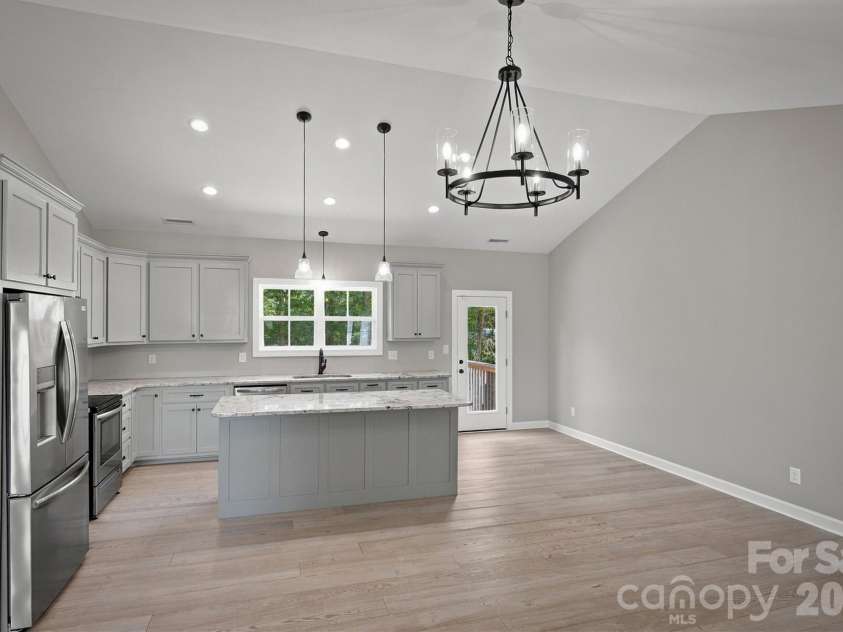 4326 Boulder Drive, Morganton, NC 28655.  MLS# CAR4415903, YatesRealty ID 45384. 
