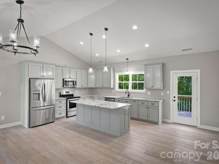 4326 Boulder Drive, Morganton, NC 28655.  MLS# CAR4415903, YatesRealty ID 45384. 