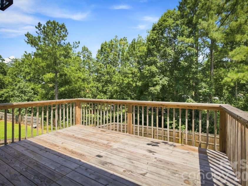 4326 Boulder Drive, Morganton, NC 28655.  MLS# CAR4415903, YatesRealty ID 45384. 