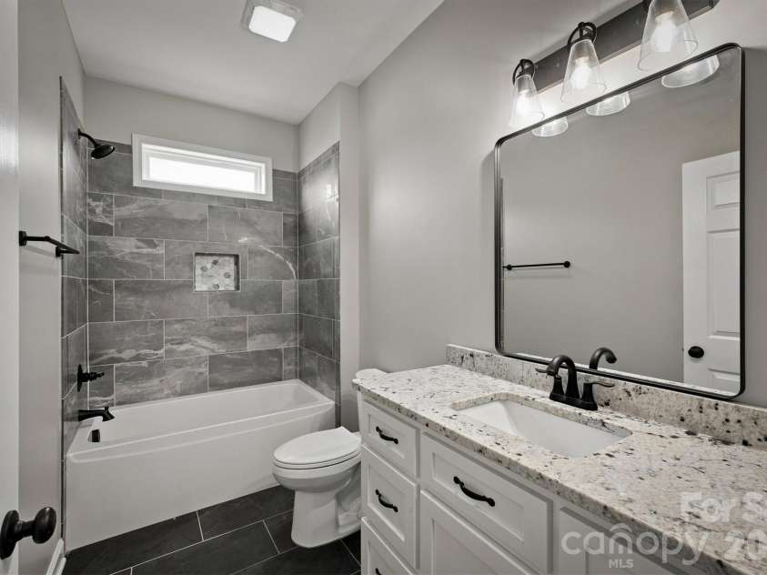 4326 Boulder Drive, Morganton, NC 28655.  MLS# CAR4415903, YatesRealty ID 45384. Second Bathroom