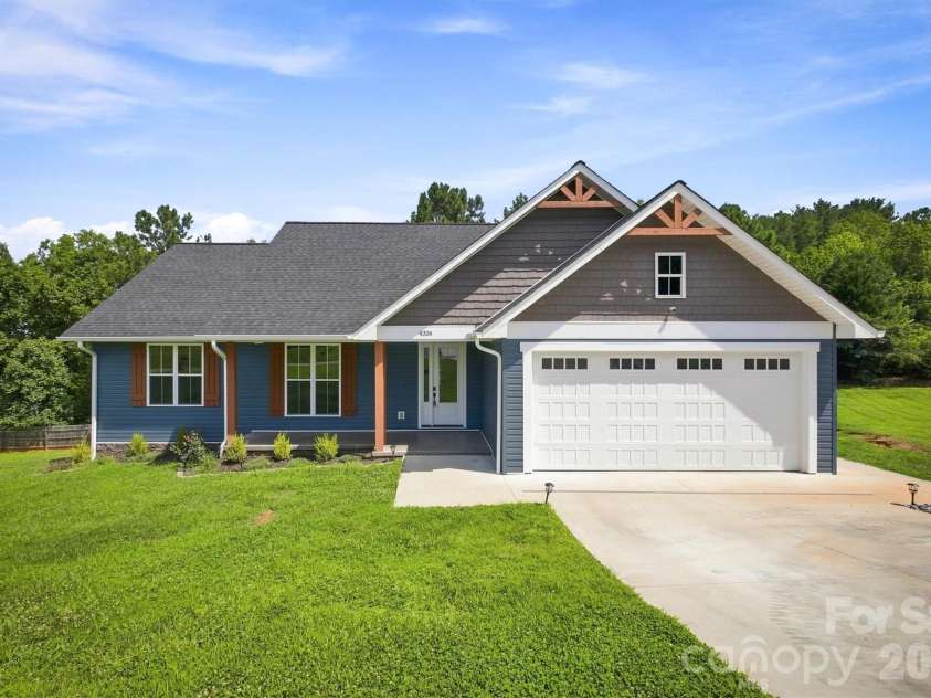 4326 Boulder Drive, Morganton, NC 28655.  MLS# CAR4415903, YatesRealty ID 45384. Welcome to 4326 Boulder Dr!