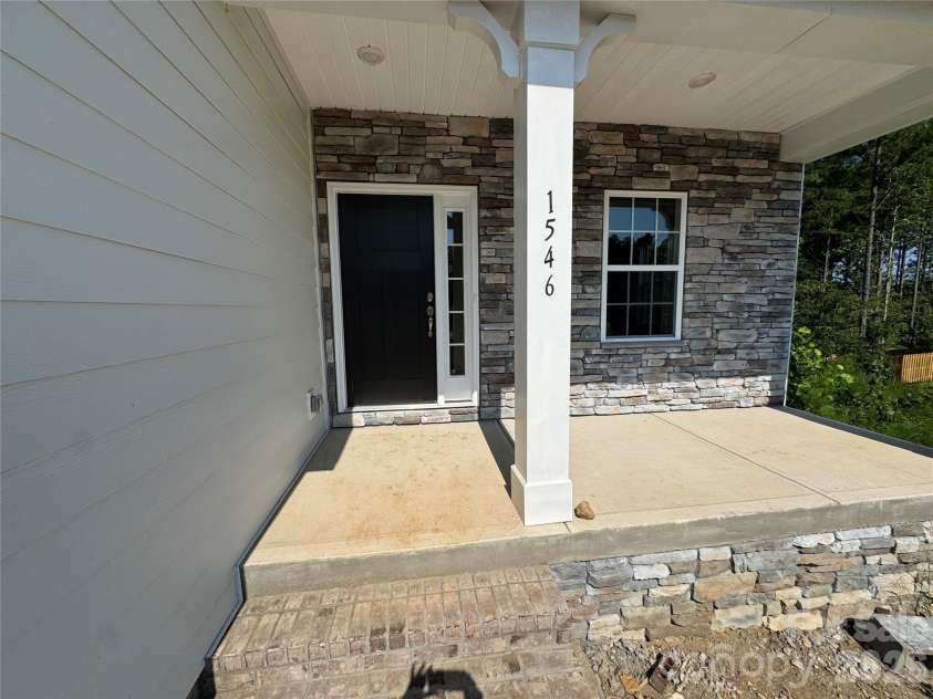 1546 Autumn Lane, York, SC 29745.  MLS# CAR4389898, YatesRealty ID 45386. 