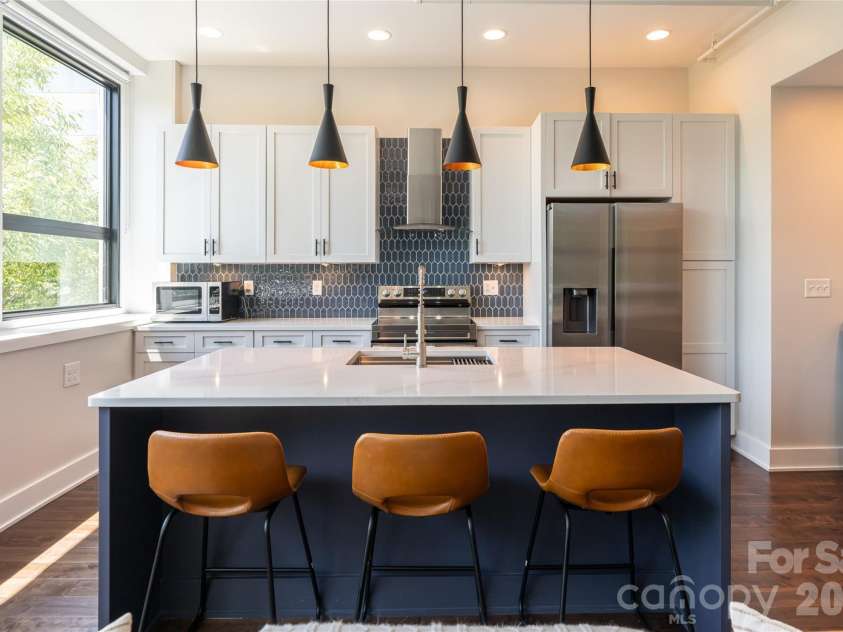 122 College Street, Asheville, NC 28801.  MLS# CAR4416400, YatesRealty ID 45389. Kitchen