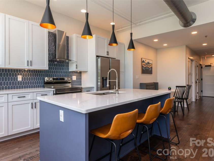 122 College Street, Asheville, NC 28801.  MLS# CAR4416400, YatesRealty ID 45389. Kitchen