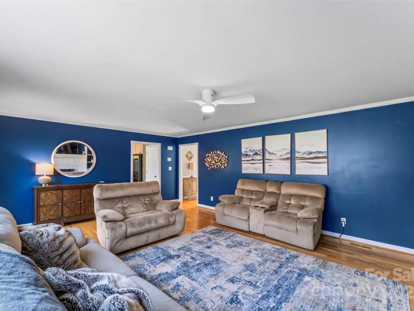 115 Brookstone Drive, Morganton, NC 28655.  MLS# CAR4238043, YatesRealty ID 4539. 