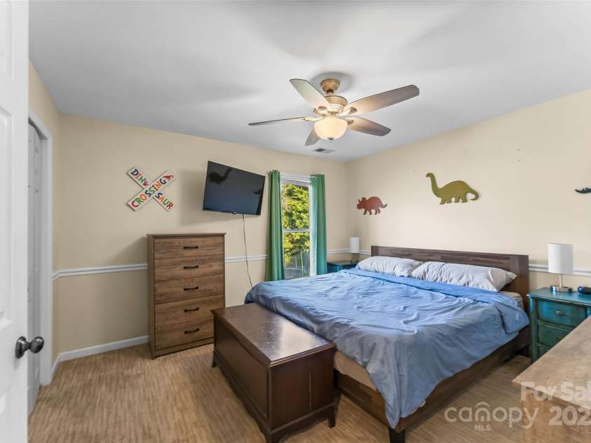 115 Brookstone Drive, Morganton, NC 28655.  MLS# CAR4238043, YatesRealty ID 4539. 