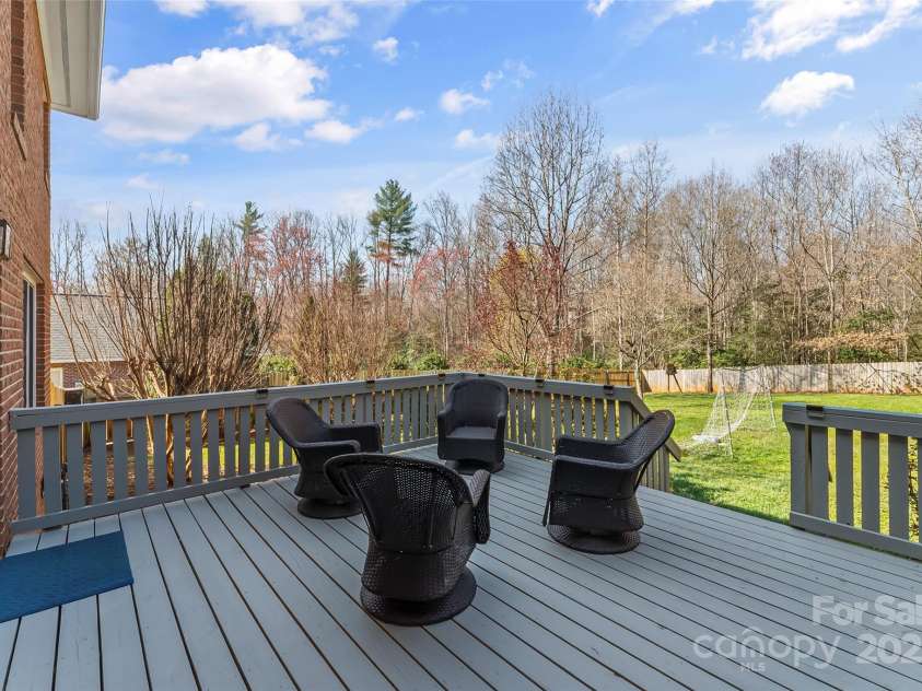 115 Brookstone Drive, Morganton, NC 28655.  MLS# CAR4238043, YatesRealty ID 4539. 