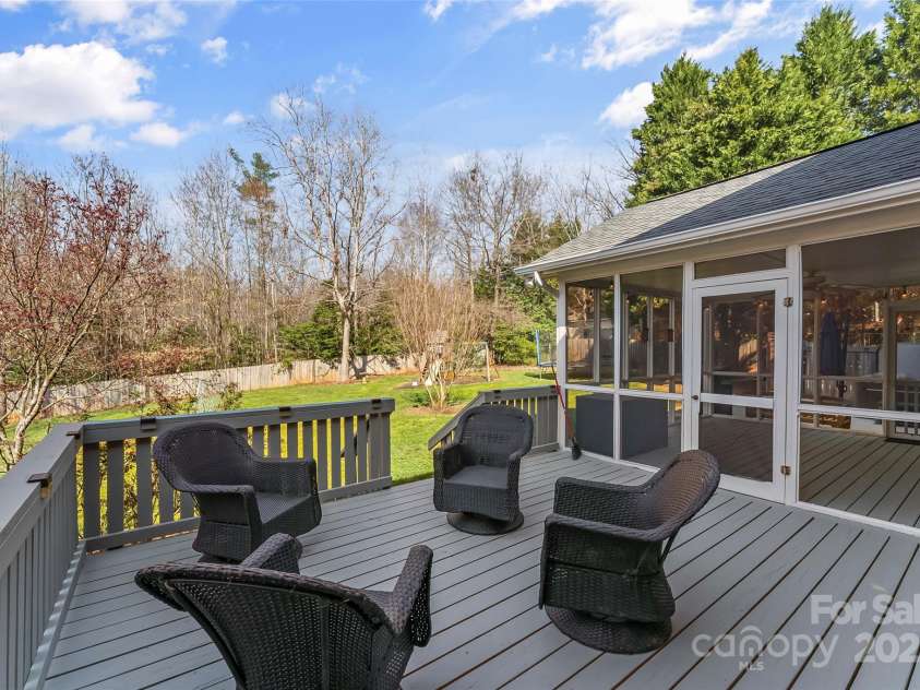 115 Brookstone Drive, Morganton, NC 28655.  MLS# CAR4238043, YatesRealty ID 4539. 