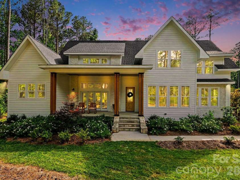 3401 Sherman Drive, Lancaster, SC 29720.  MLS# CAR4386510, YatesRealty ID 4539. 