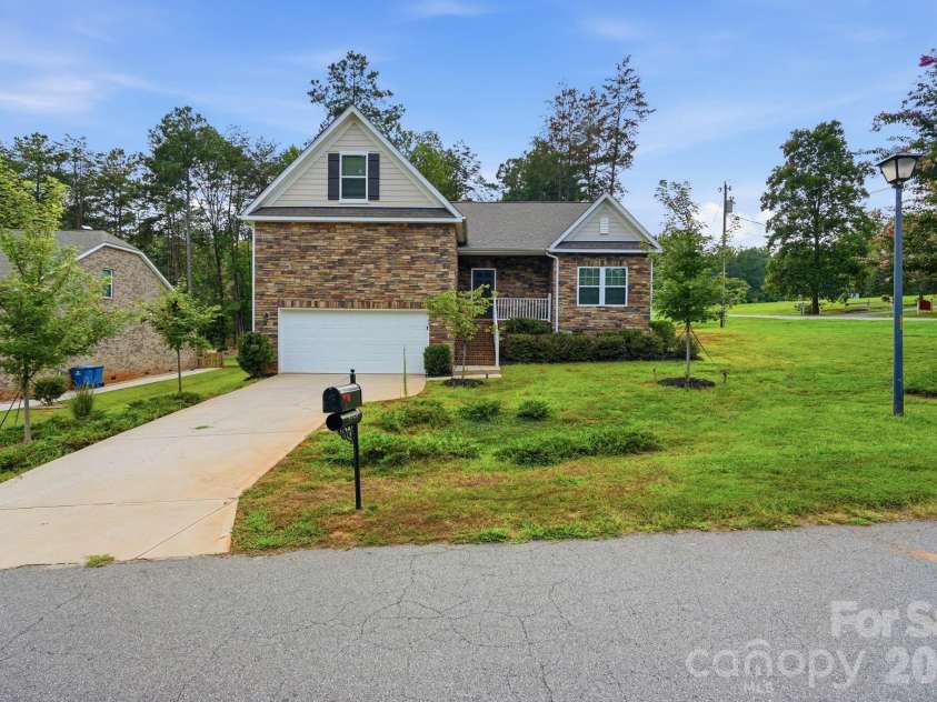 8149 Long Island Road, Catawba, NC 28609.  MLS# CAR4416097, YatesRealty ID 45390. 