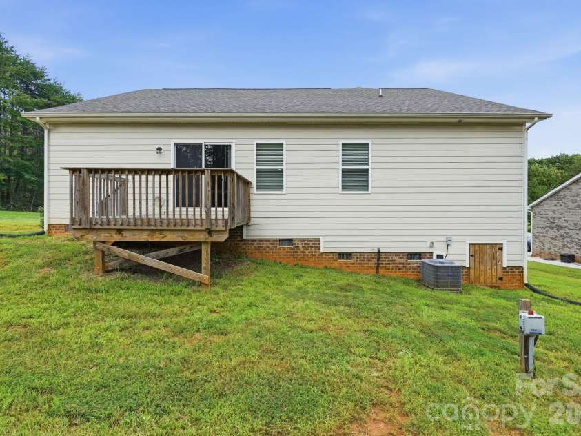 8149 Long Island Road, Catawba, NC 28609.  MLS# CAR4416097, YatesRealty ID 45390. 