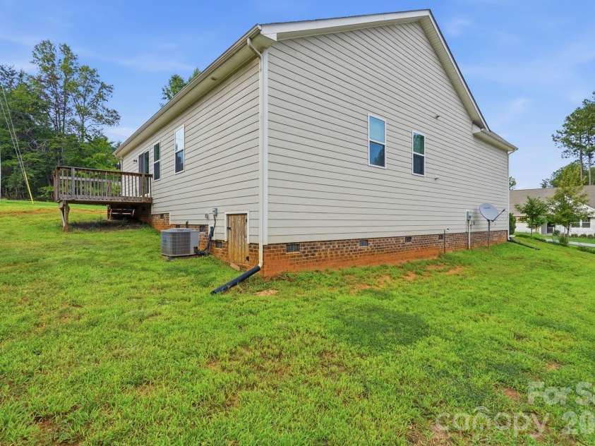 8149 Long Island Road, Catawba, NC 28609.  MLS# CAR4416097, YatesRealty ID 45390. 