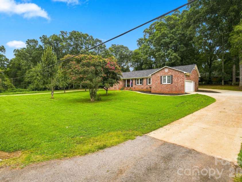 2304 Eden Terrace, Rock Hill, SC 29730.  MLS# CAR4416366, YatesRealty ID 45391. 