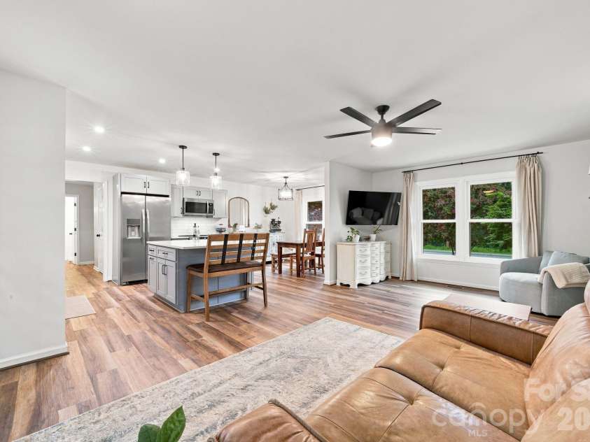 2304 Eden Terrace, Rock Hill, SC 29730.  MLS# CAR4416366, YatesRealty ID 45391. 