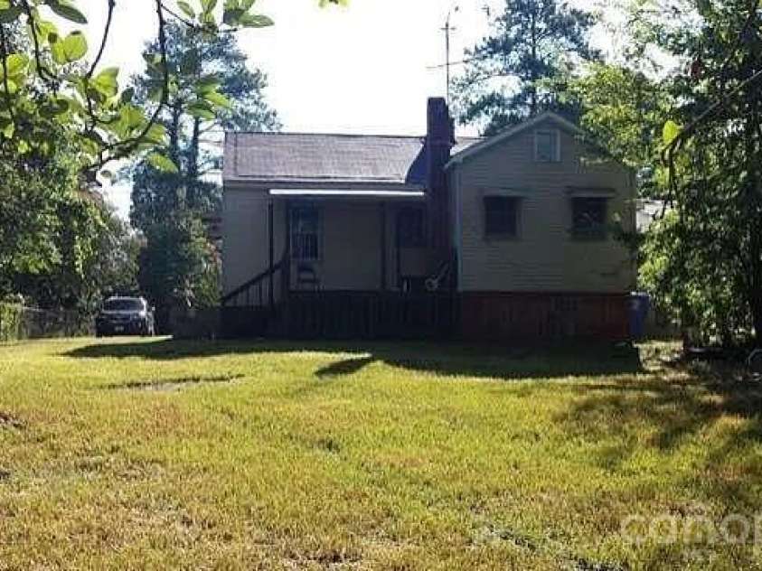 4721 Linden Street, Columbia, SC 29203.  MLS# CAR4415438, YatesRealty ID 45392. 
