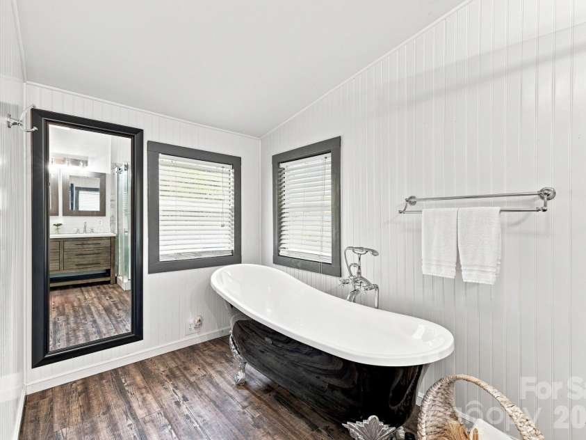4 Sunset Farms Road, Whittier, NC 28789.  MLS# CAR4416408, YatesRealty ID 45394. 