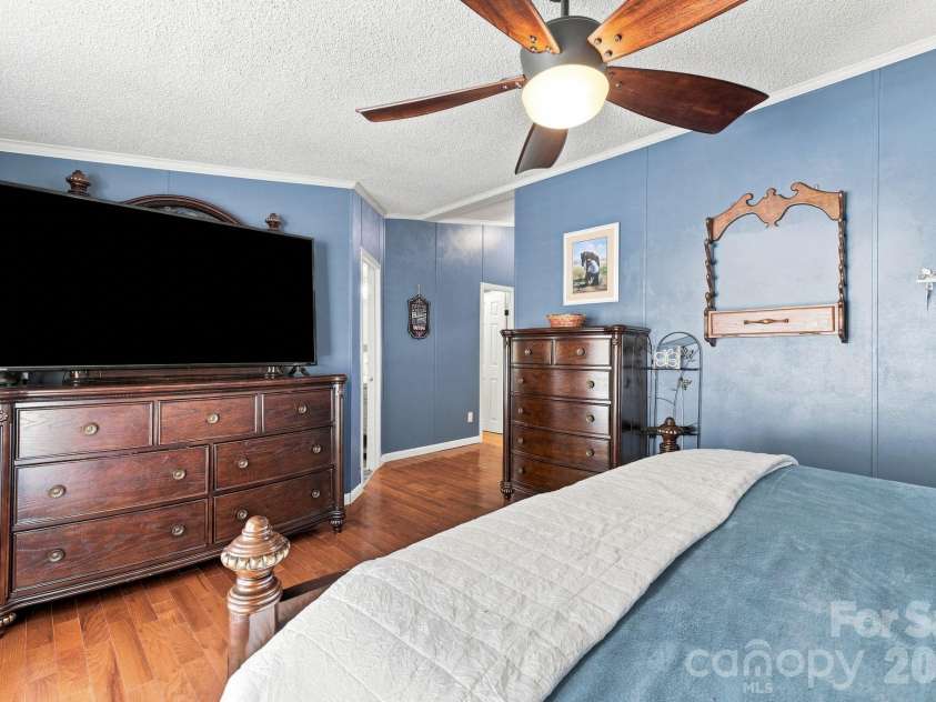 4 Sunset Farms Road, Whittier, NC 28789.  MLS# CAR4416408, YatesRealty ID 45394. 