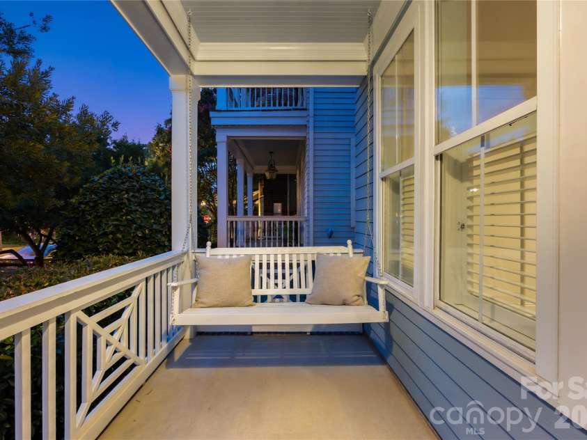 711 8th Street, Charlotte, NC 28202.  MLS# CAR4412383, YatesRealty ID 45395. 