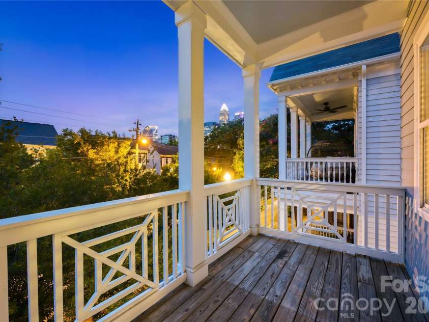 711 8th Street, Charlotte, NC 28202.  MLS# CAR4412383, YatesRealty ID 45395. 
