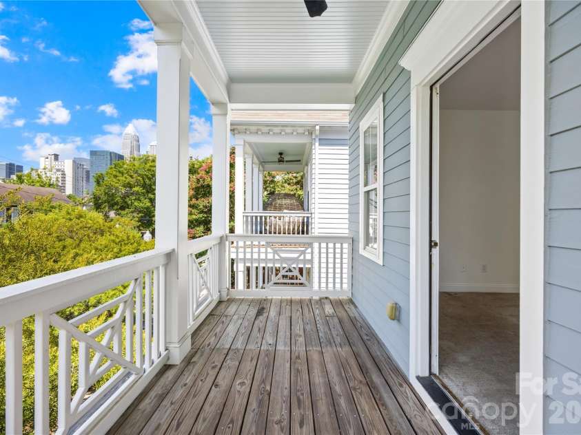 711 8th Street, Charlotte, NC 28202.  MLS# CAR4412383, YatesRealty ID 45395. 