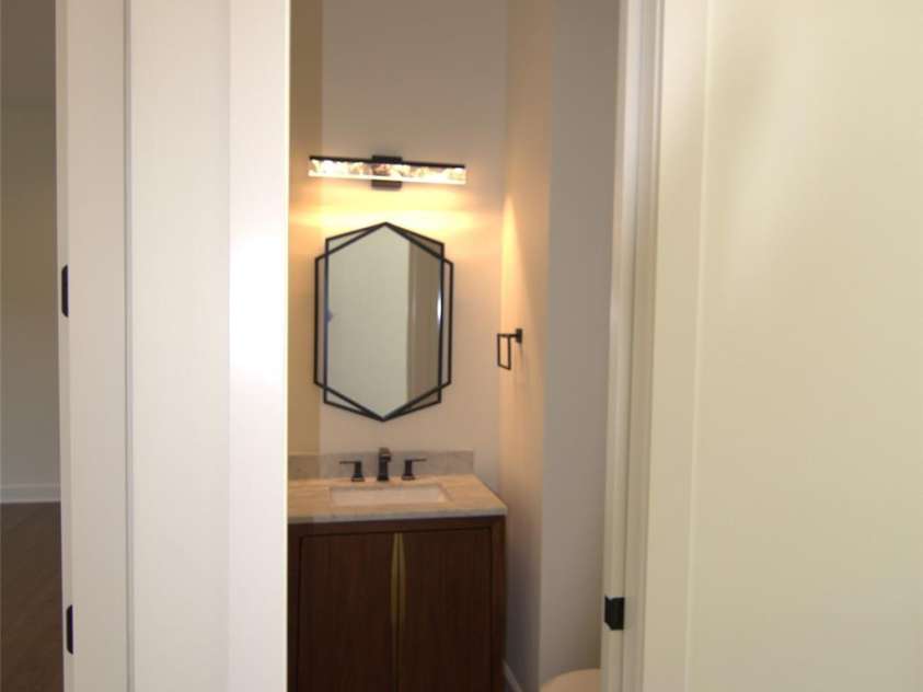 47 Versailles Lane, Asheville, NC 28804.  MLS# CAR4415232, YatesRealty ID 45396. Main Level Powder
