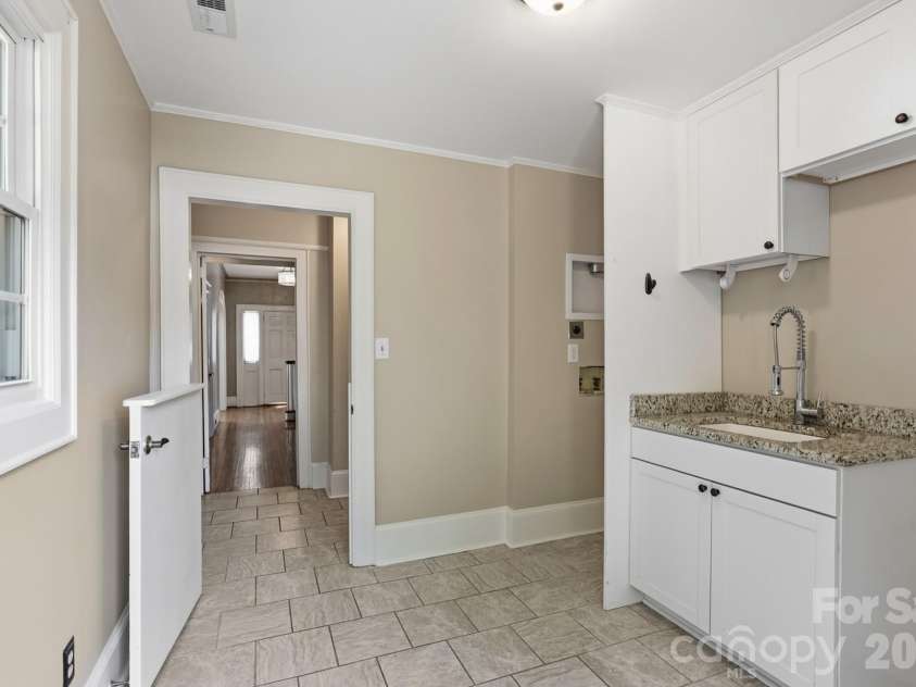 306 Union Street, Concord, NC 28025.  MLS# CAR4415558, YatesRealty ID 45399. 