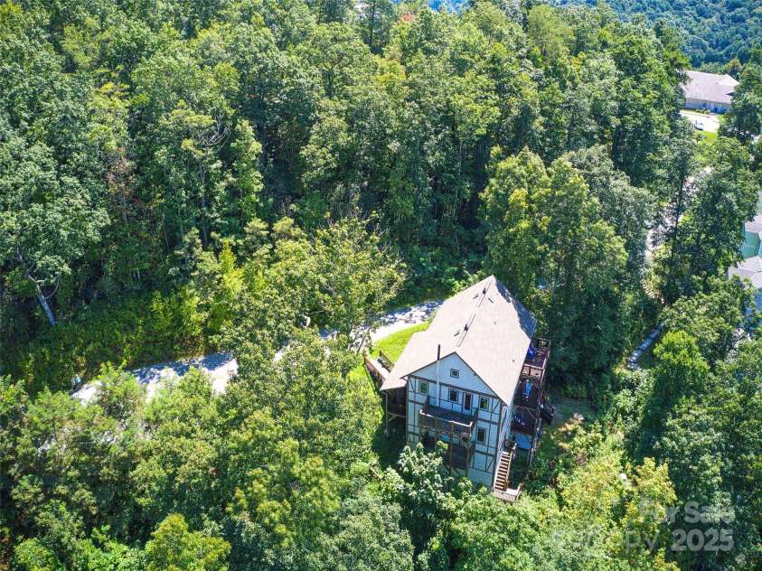 20A Lila Lane, Clyde, NC 28721.  MLS# CAR4258069, YatesRealty ID 454. 