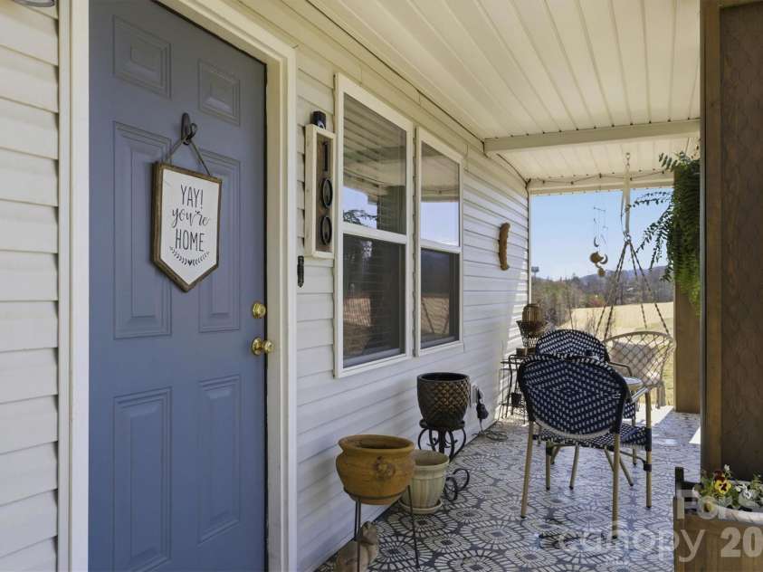 100 Reed Street, Morganton, NC 28655.  MLS# CAR4356287, YatesRealty ID 4540. 