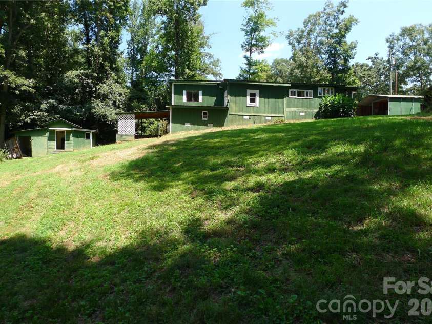 162 Oak Tree Drive, Mocksville, NC 27028.  MLS# CAR4416369, YatesRealty ID 45401. 