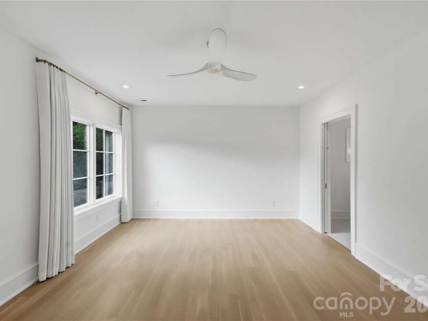 2610 Sedley Road, Charlotte, NC 28211.  MLS# CAR4415993, YatesRealty ID 45402. Bedroom 4