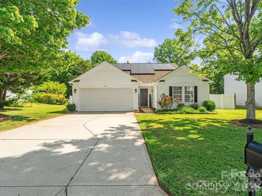 1961 Leesburg Drive, Clover, SC 29710.  MLS# CAR4416422, YatesRealty ID 45404. 