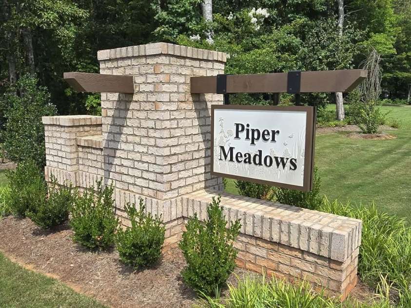 1104 Piper Meadows Drive, Waxhaw, NC 28173.  MLS# CAR4411667, YatesRealty ID 45405. 