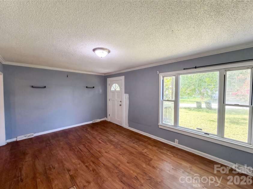 831 Fairview Street, Kannapolis, NC 28083.  MLS# CAR4416425, YatesRealty ID 45406. 