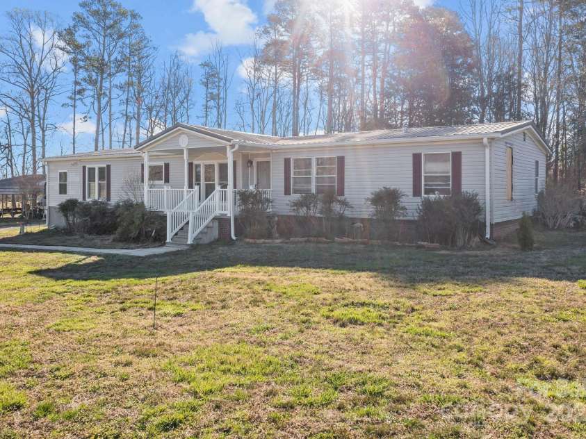 125 Main Street, Waco, NC 28114.  MLS# CAR4239602, YatesRealty ID 4541. 