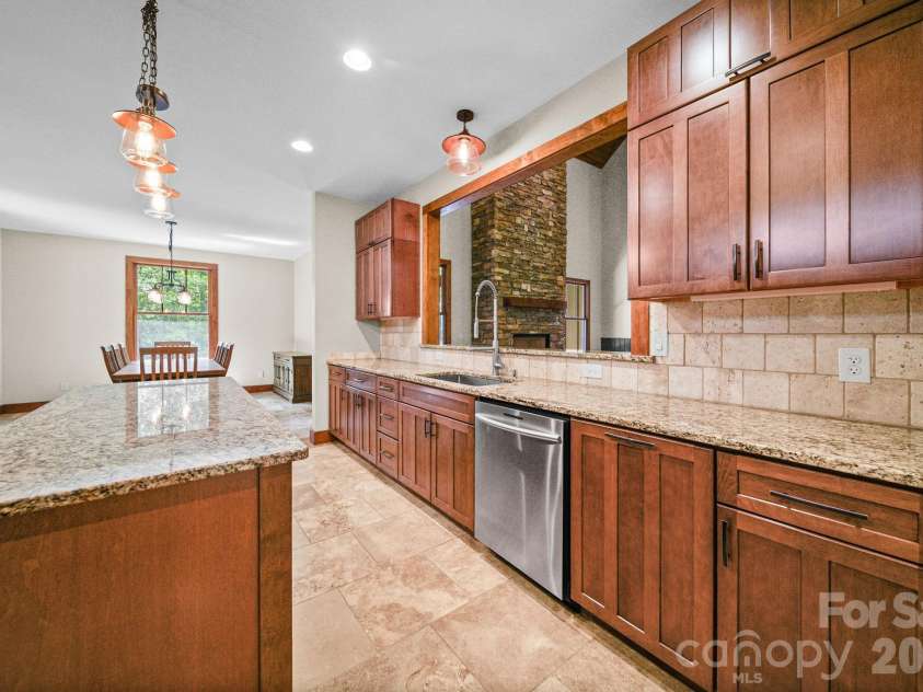 126 Hunters Field Way, Kings Mountain, NC 28086.  MLS# CAR4416074, YatesRealty ID 45410. 