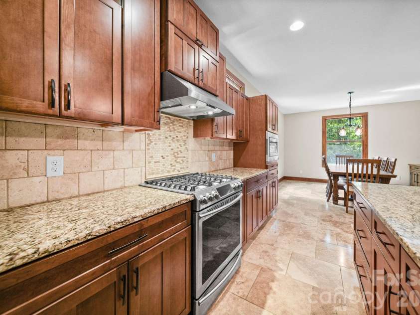 126 Hunters Field Way, Kings Mountain, NC 28086.  MLS# CAR4416074, YatesRealty ID 45410. 