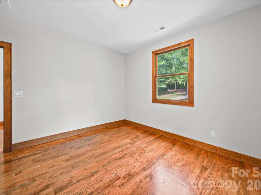126 Hunters Field Way, Kings Mountain, NC 28086.  MLS# CAR4416074, YatesRealty ID 45410. 