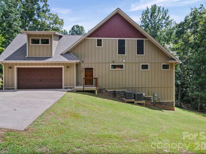 126 Hunters Field Way, Kings Mountain, NC 28086.  MLS# CAR4416074, YatesRealty ID 45410. 