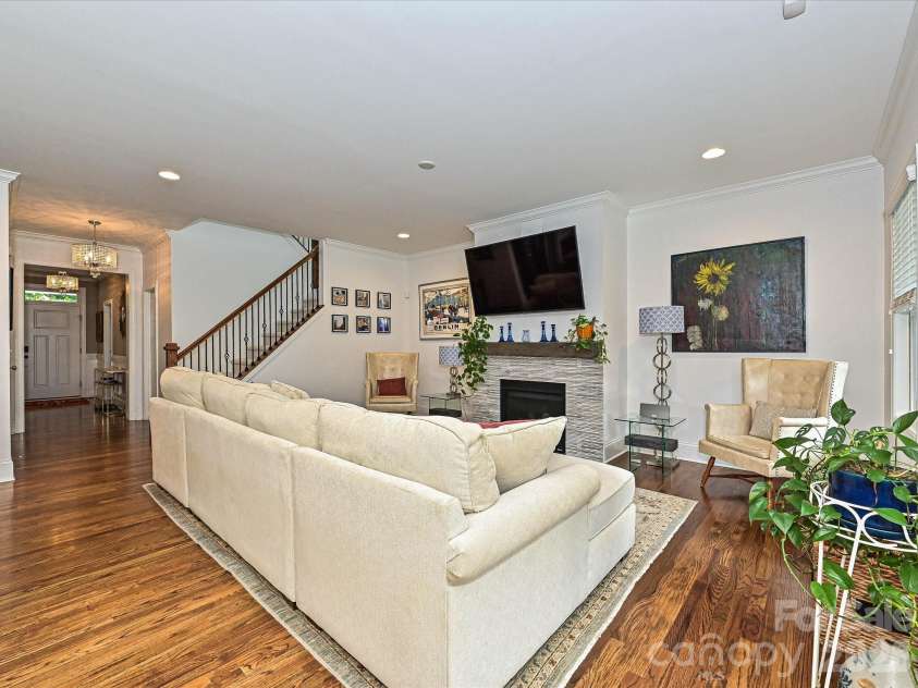 20032 Northport Drive, Cornelius, NC 28031.  MLS# CAR4416087, YatesRealty ID 45414. Great Room