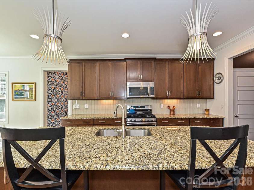 20032 Northport Drive, Cornelius, NC 28031.  MLS# CAR4416087, YatesRealty ID 45414. Kitchen