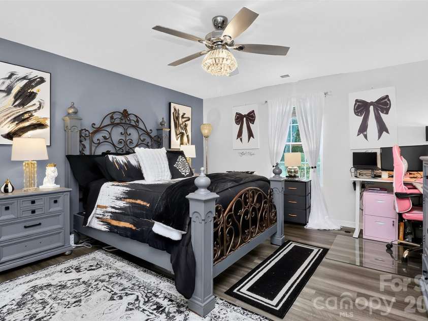 1051 Ava Trail Lane, Clover, SC 29710.  MLS# CAR4415650, YatesRealty ID 45415. Amazing Owner's Suite